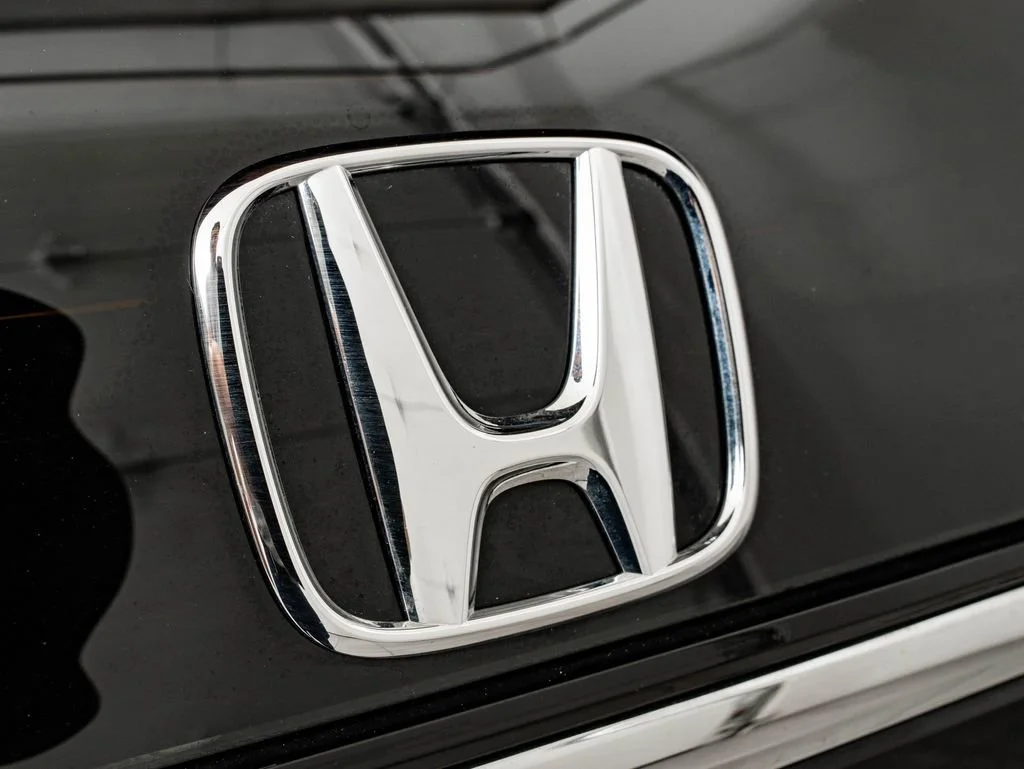 Used 2019 Black Honda  image 17