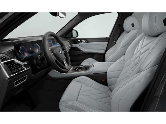 New 2026 Dravit Grey Metallic BMW sDrive40i image 6