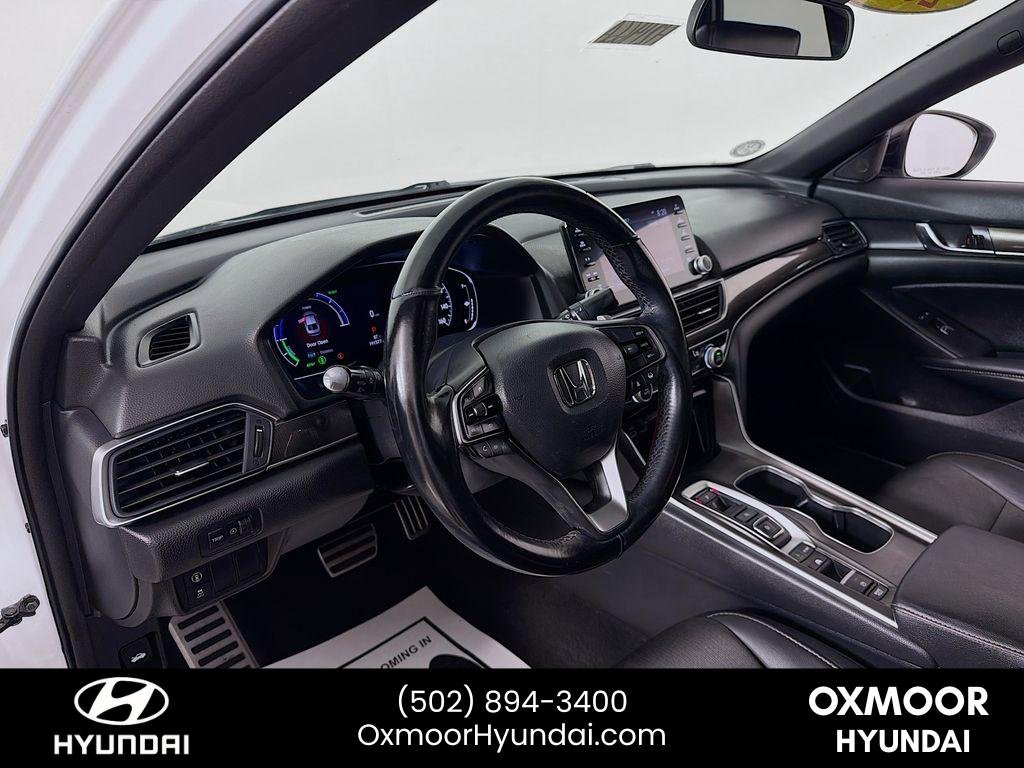 Used 2022 Platinum White Pearl Honda Sport image 9