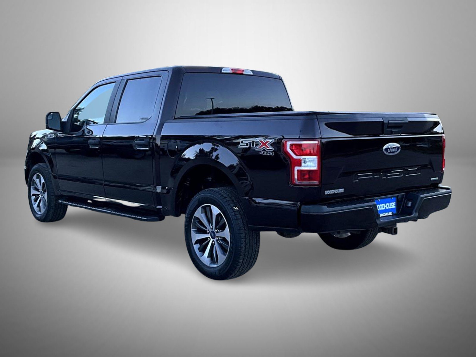 Used 2019 Red Ford XL image 7
