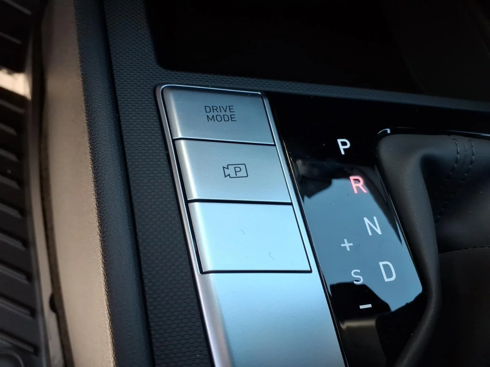New 2026 Serenity White Pearl Hyundai SE image 29