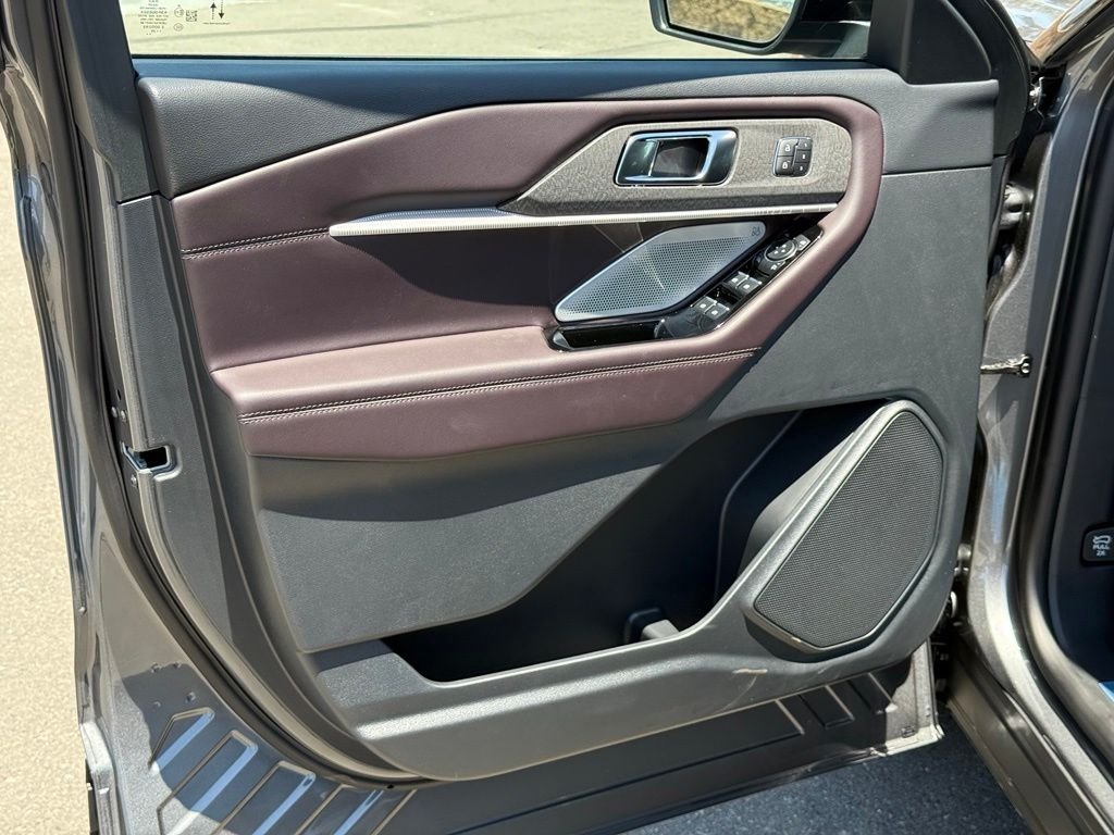 New 2026 Carbonized Gray Metallic Ford Platinum™ image 14