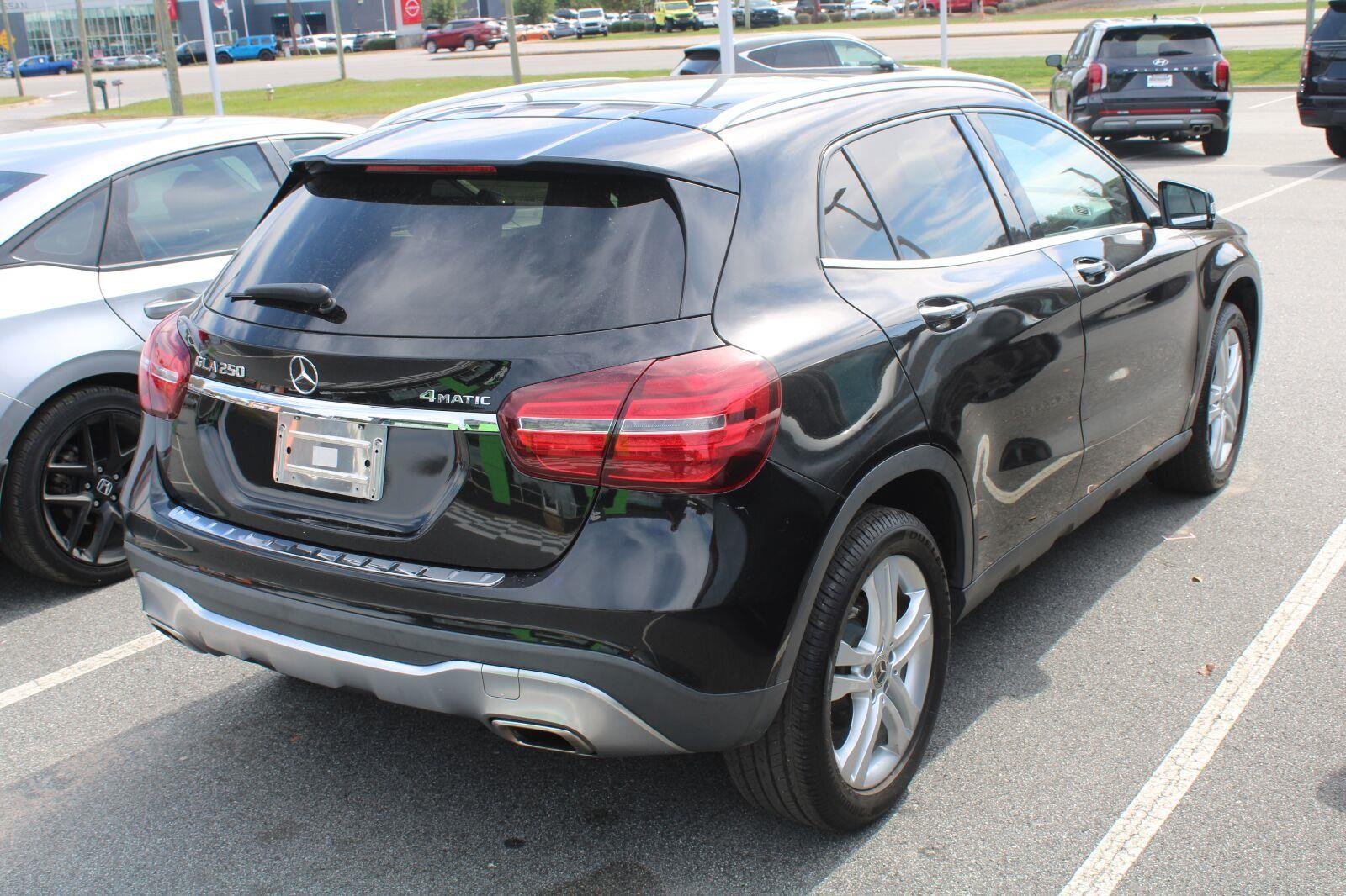 Used 2019 Night Black Mercedes-Benz GLA 250 image 6