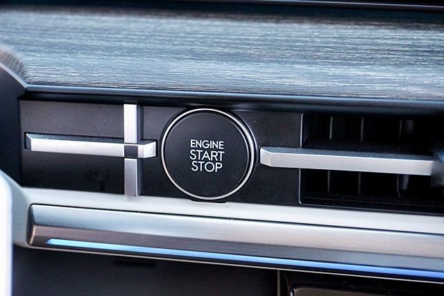 Used 2025 Black Hyundai Calligraphy image 34