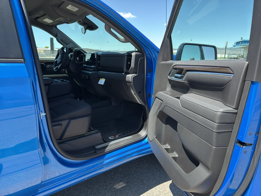 2025 Chevrolet Silverado 1500 RST - Photo 18