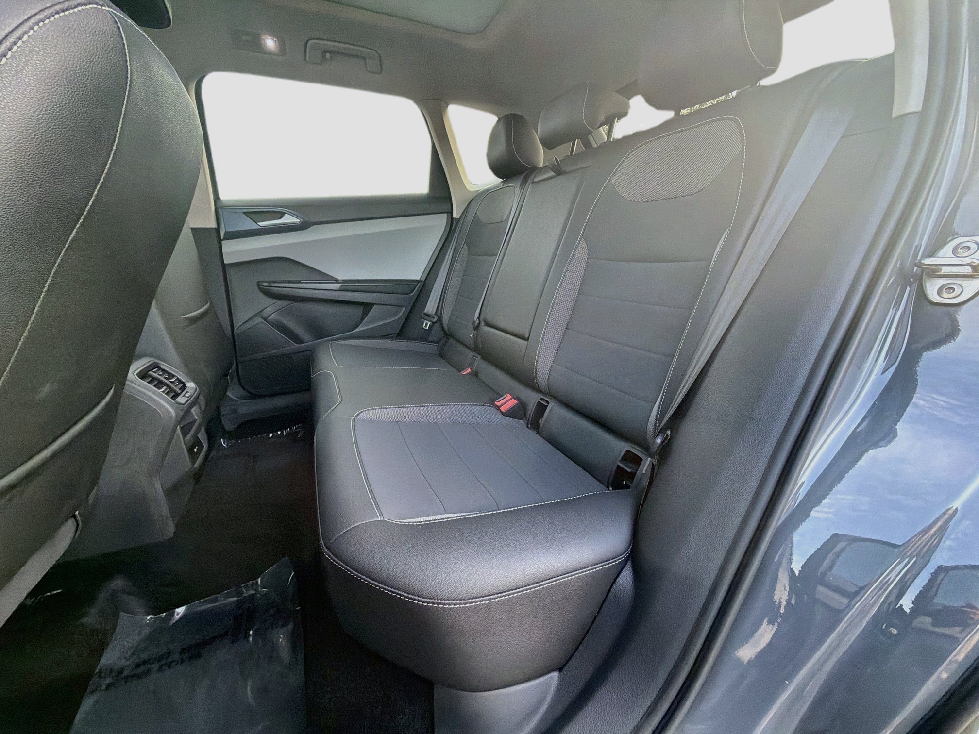 Used 2024 Pure Gray Volkswagen SE image 20