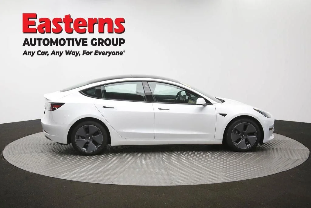 Used 2023 White Tesla Base image 31