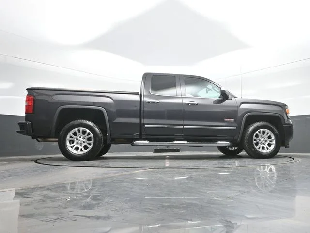 Used 2015 Silver GMC SLT image 25
