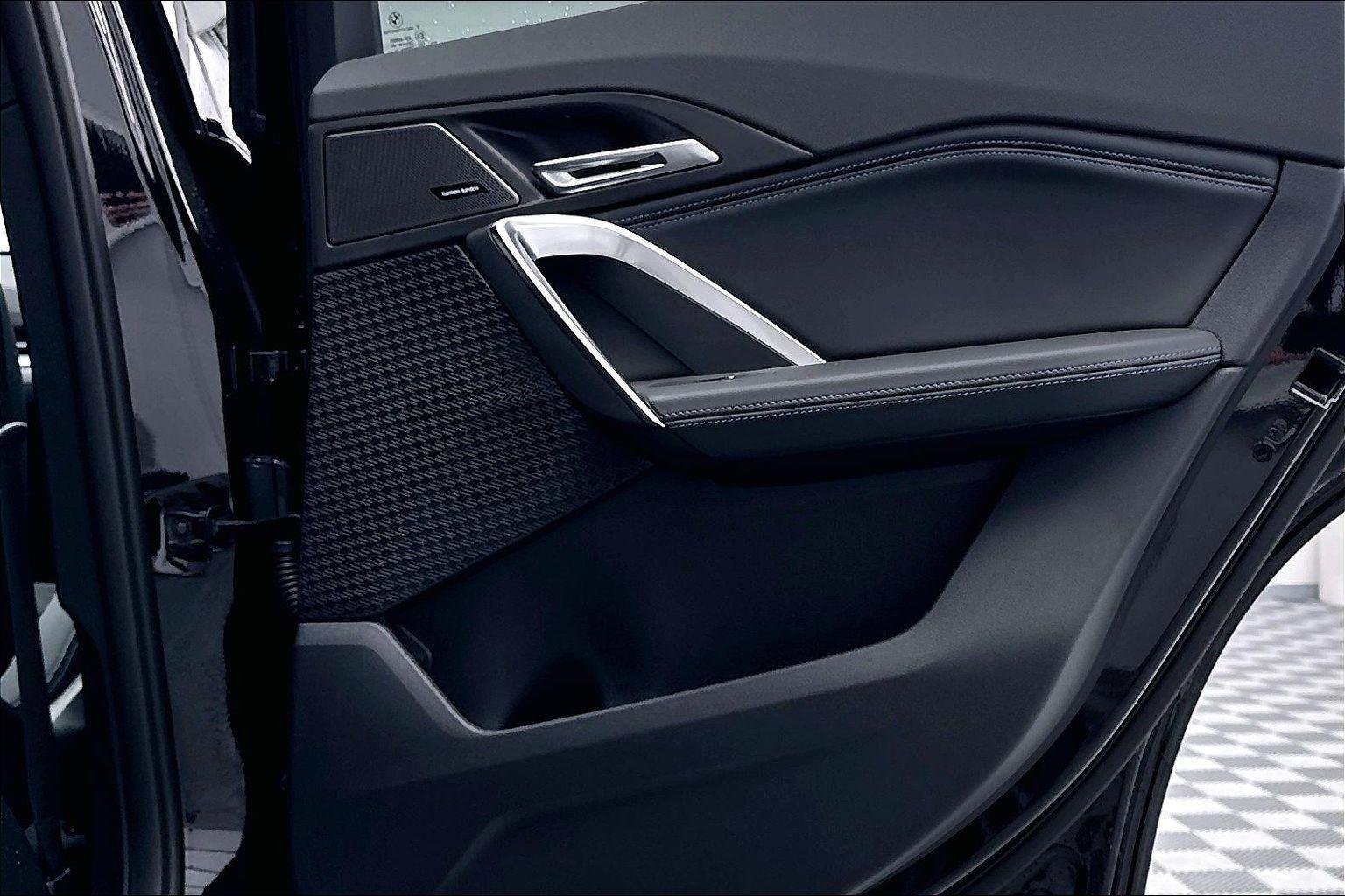 New 2026 Black Sapphire Metallic BMW M35i image 32