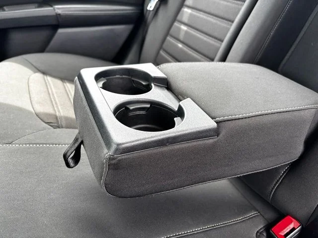 Used 2020 Silver Ford SE image 22