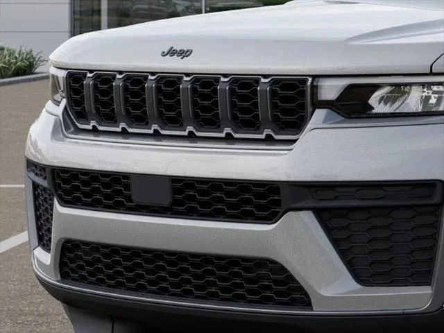 New 2026 Silver Zynith Exterior Paint Jeep Laredo image 11