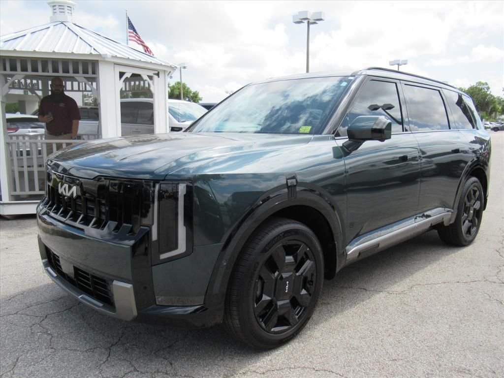Used 2027 Black Kia SX image 3