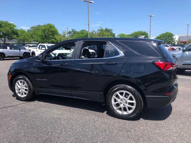 Used 2023 Mosaic Black Metallic Chevrolet LT image 5