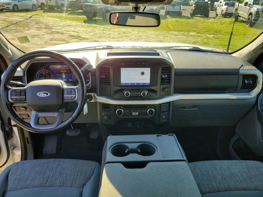 Used 2022 Oxford White Ford XLT image 24