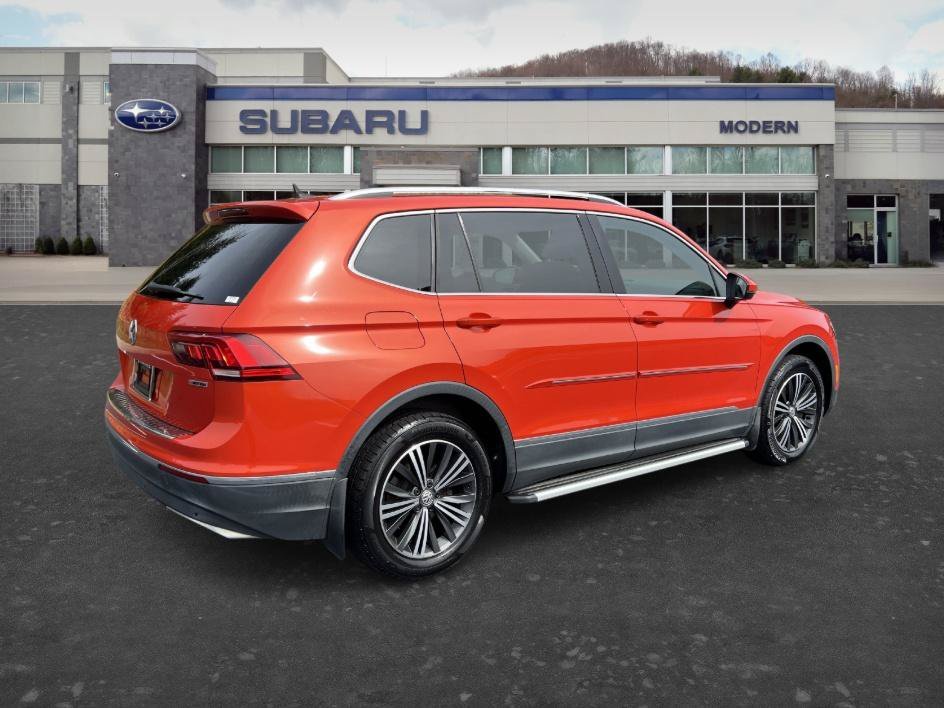 Used 2019 Cardinal Red Metallic Volkswagen 2.0T SEL image 5