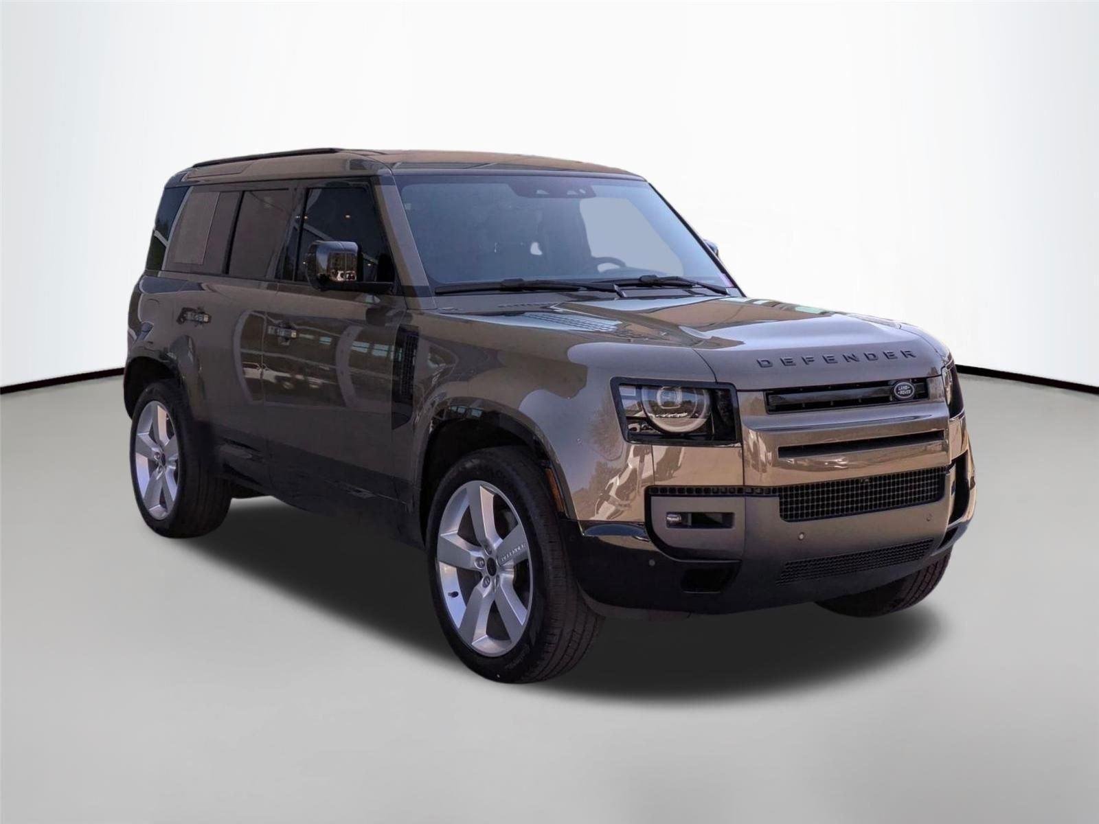 Used 2026 Gondwana Stone Metallic Land Rover X-Dynamic SE image 3
