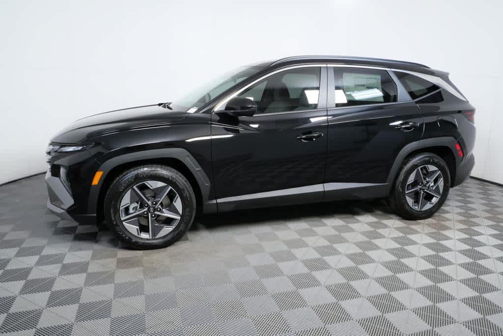 New 2026 Phantom Black Hyundai SEL FWD image 24