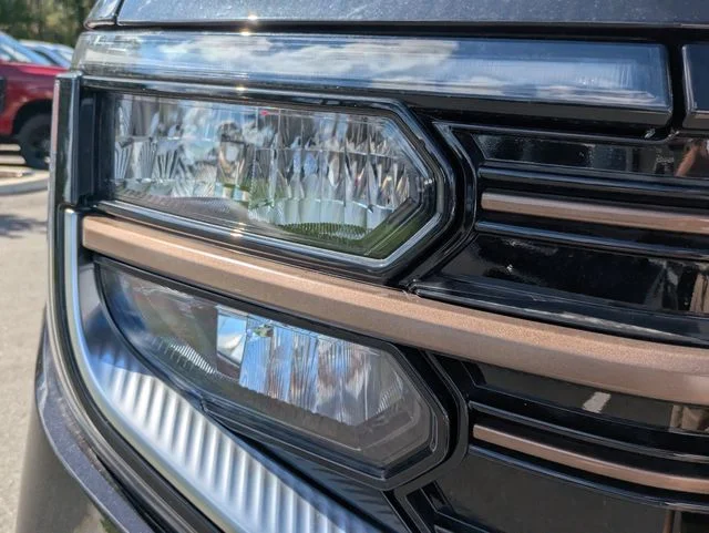 New 2027 Agate Black Metallic Ford MAX King Ranch® image 10
