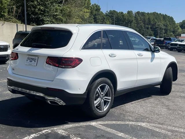 Certified Used 2022 White Mercedes-Benz GLC 300 image 3