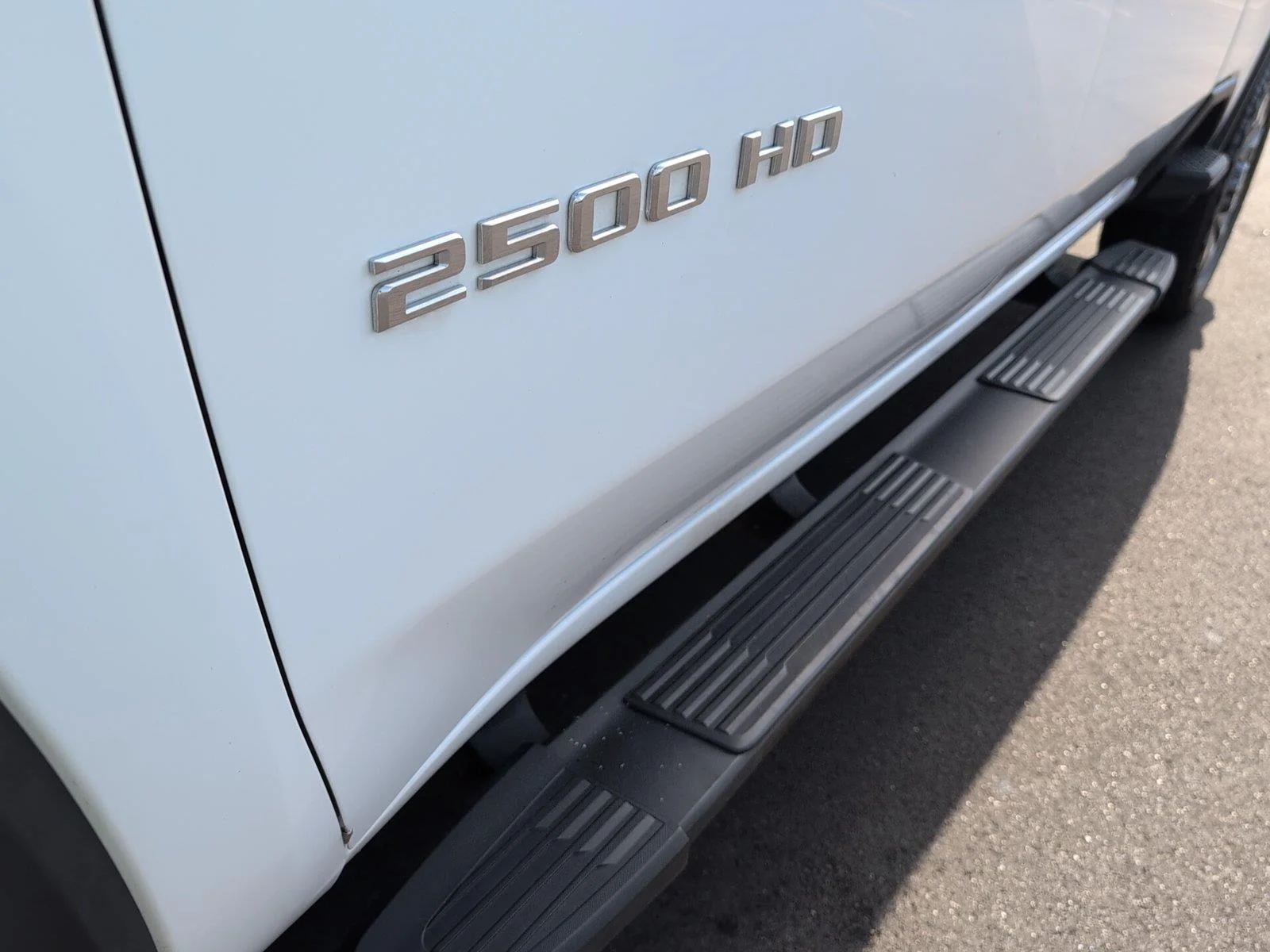 Used 2024 Summit White Chevrolet Custom image 12