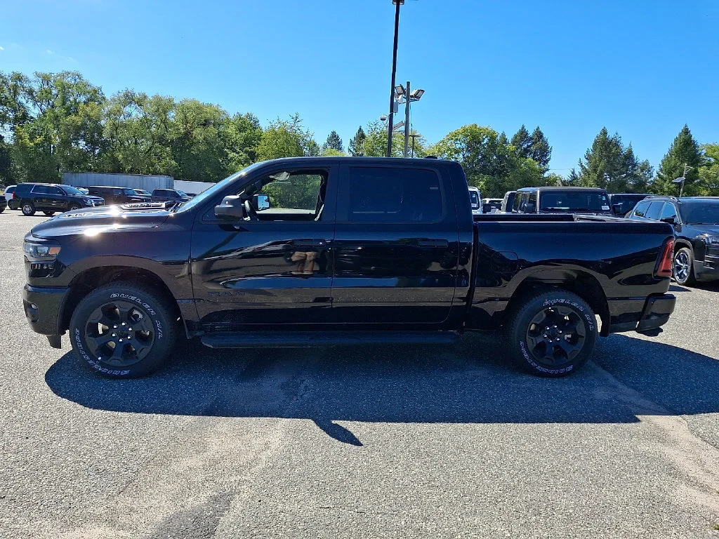 New 2026 Diamond Black Crystal Pearl-Coat Exterior Paint RAM Express image 5