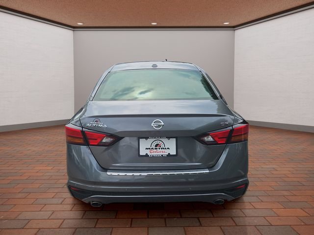 Certified Used 2022 Gray Nissan 2.5 SR image 26