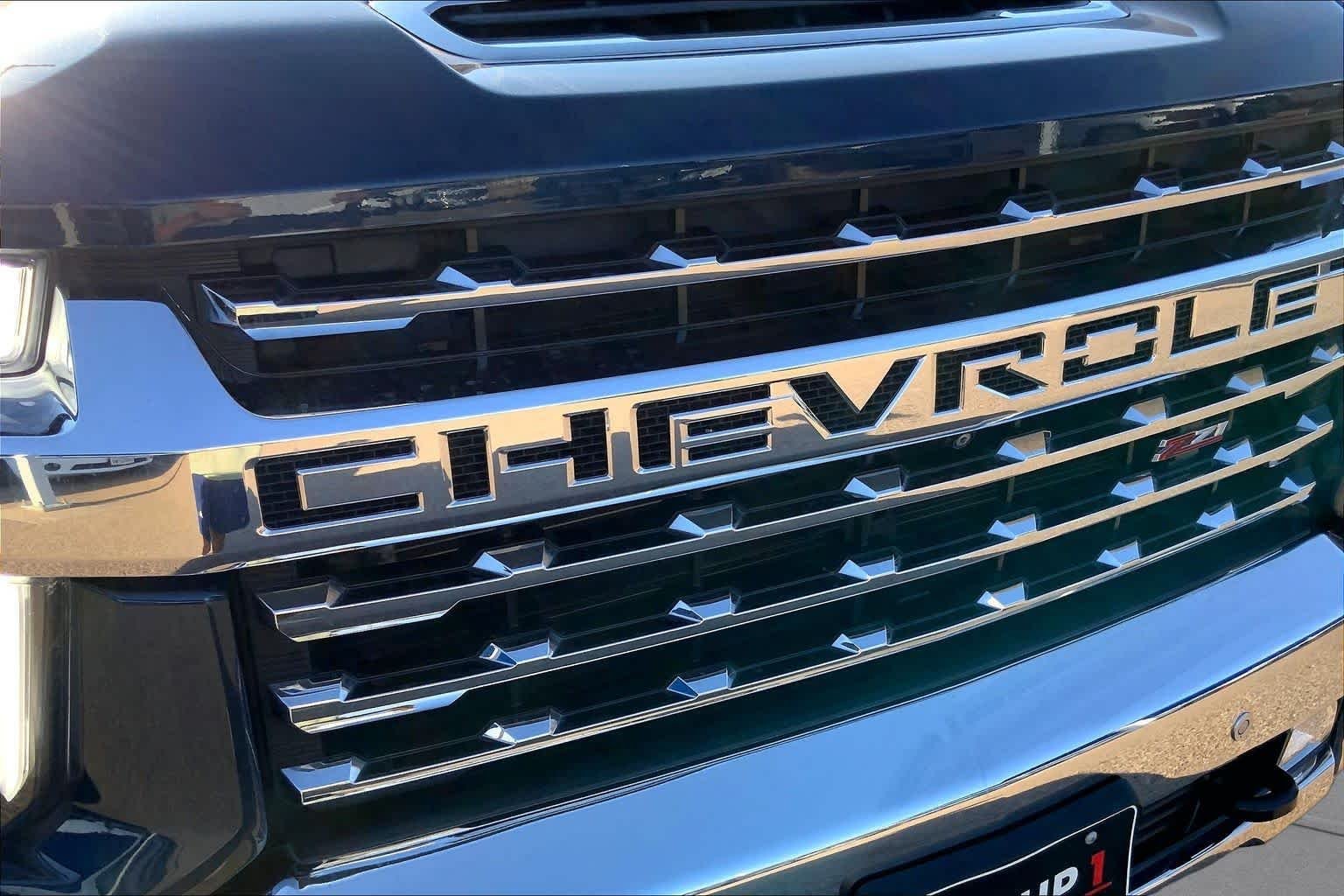 Used 2022 Northsky Blue Metallic Chevrolet LTZ image 30