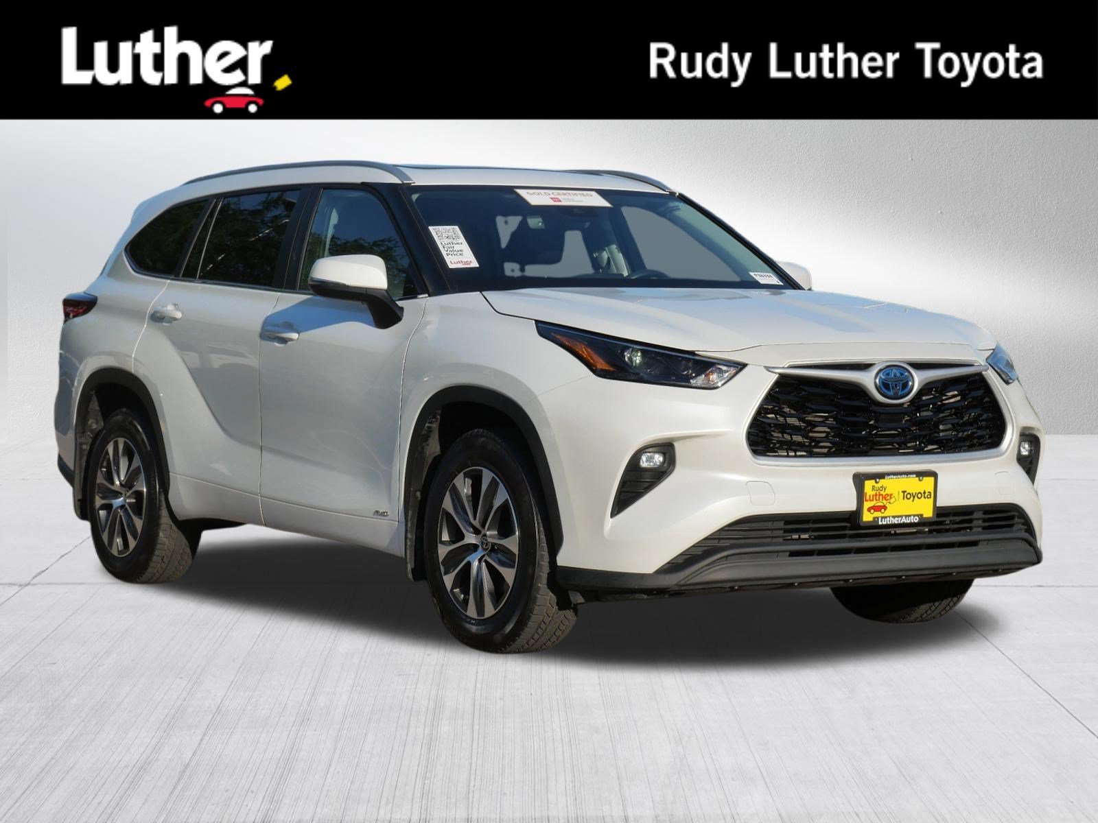 Certified Used 2020 Blizzard Pearl Toyota Limited image 1
