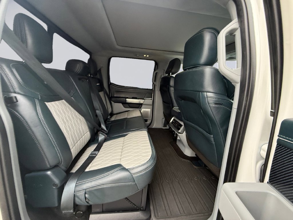 Used 2022 White Ford  image 19