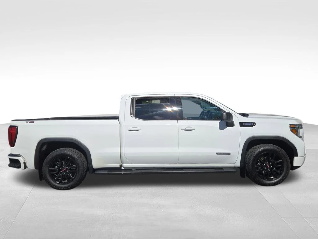 Used 2021 White GMC Elevation image 10