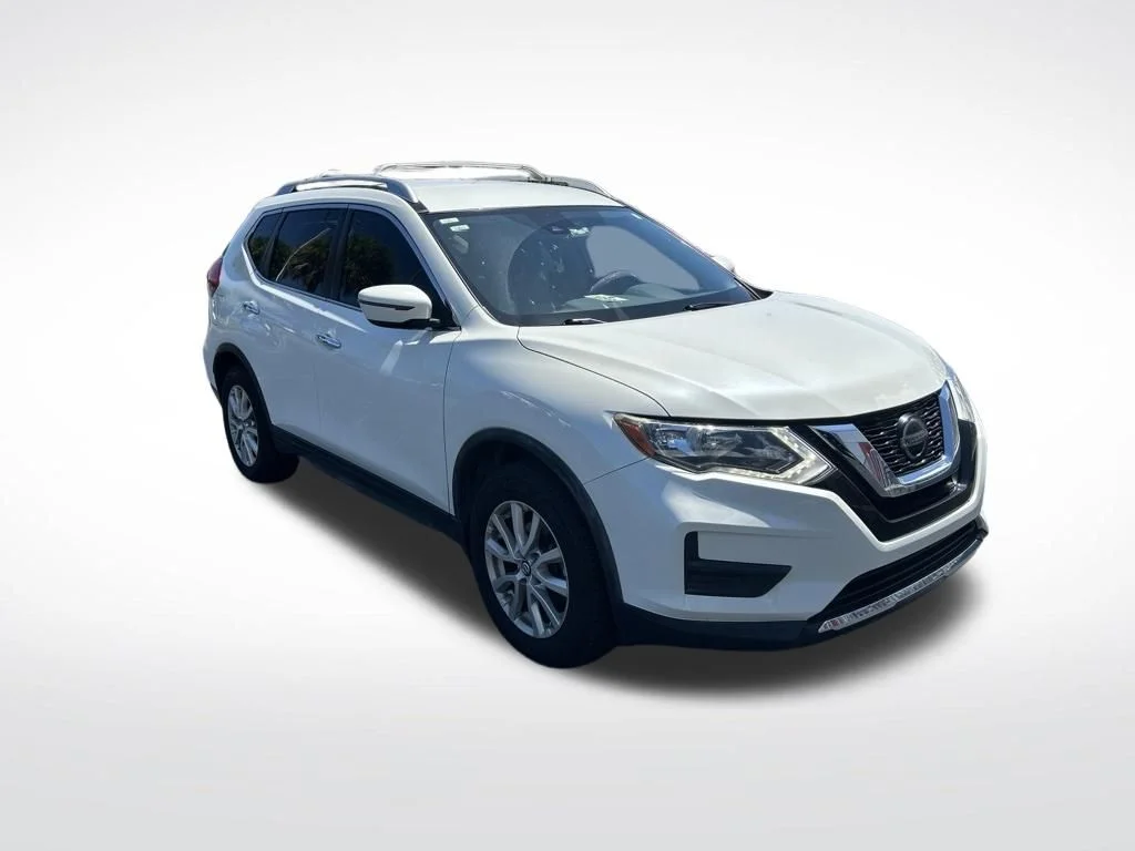 Used 2020 White Nissan SV image 6