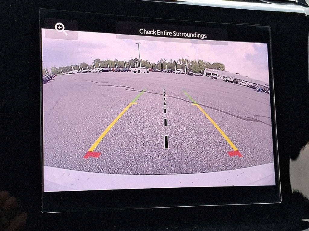 Used 2023 White Jeep Altitude image 19