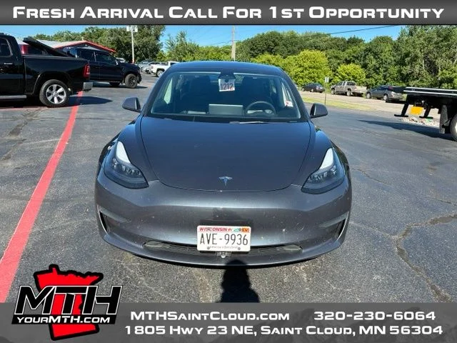 Used 2022  Tesla Long Range image 3