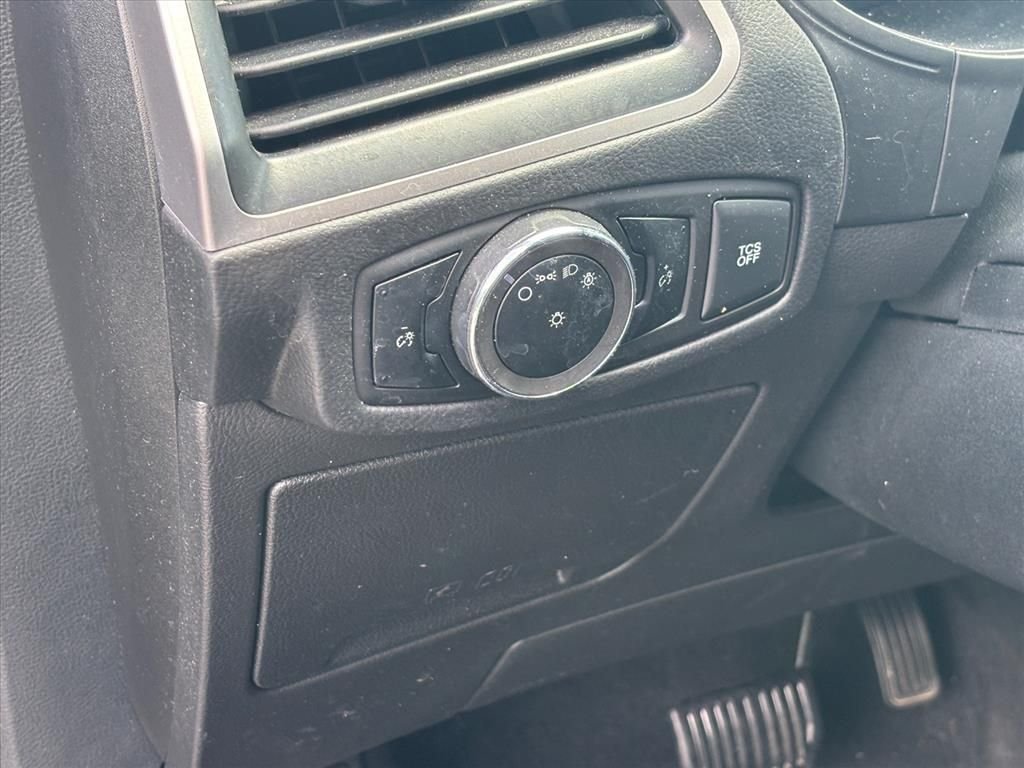 Used 2024 Black Metallic Ford SEL image 7