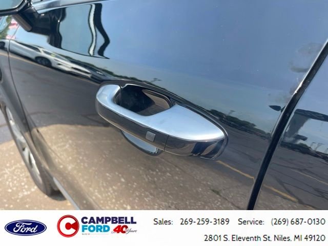 Used 2022 Black Kia SX image 11