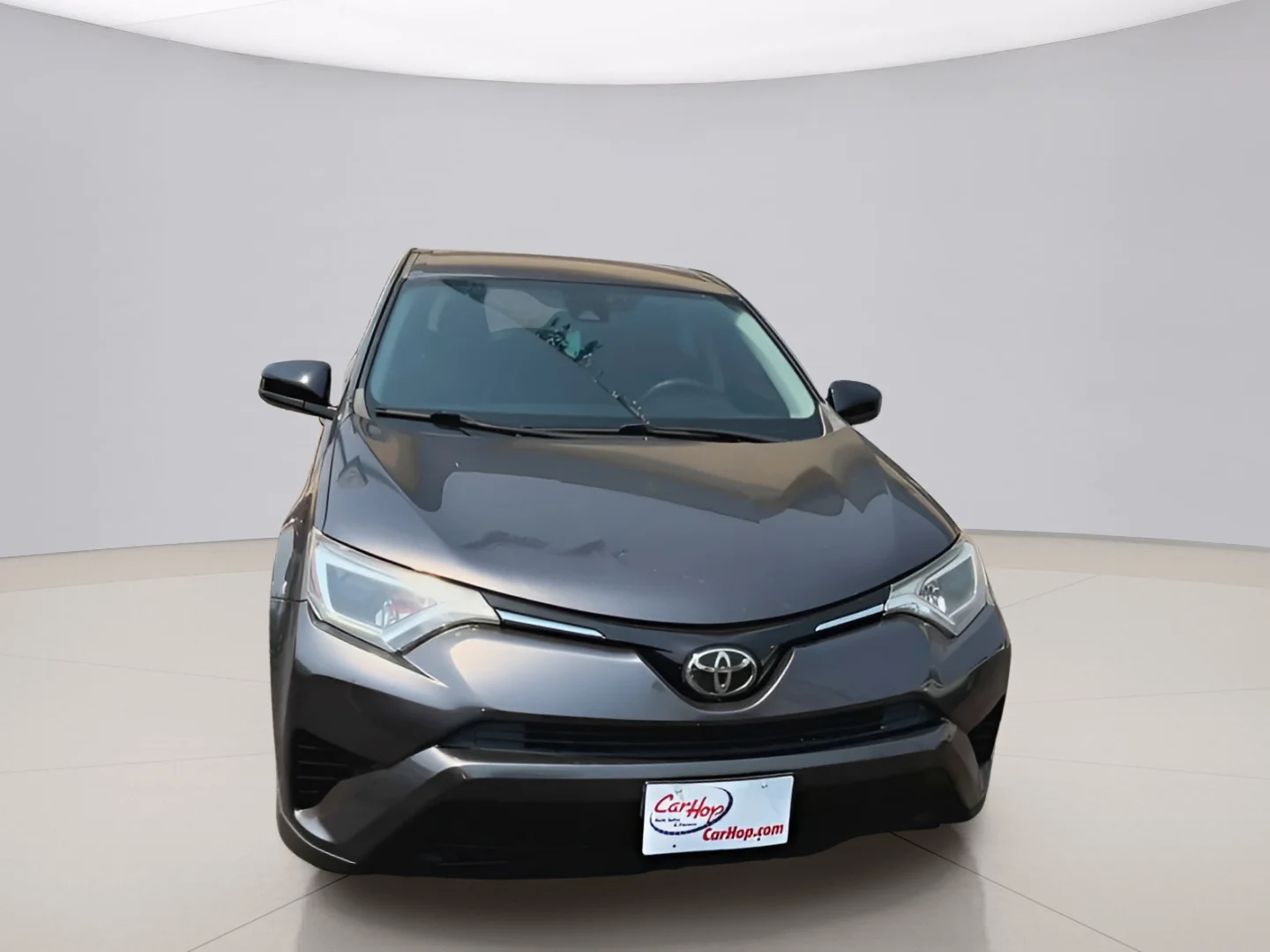 Used 2018 Gray Toyota LE image 3