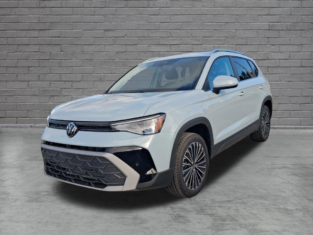 New 2027 Gray Volkswagen 1.5T SE image 3