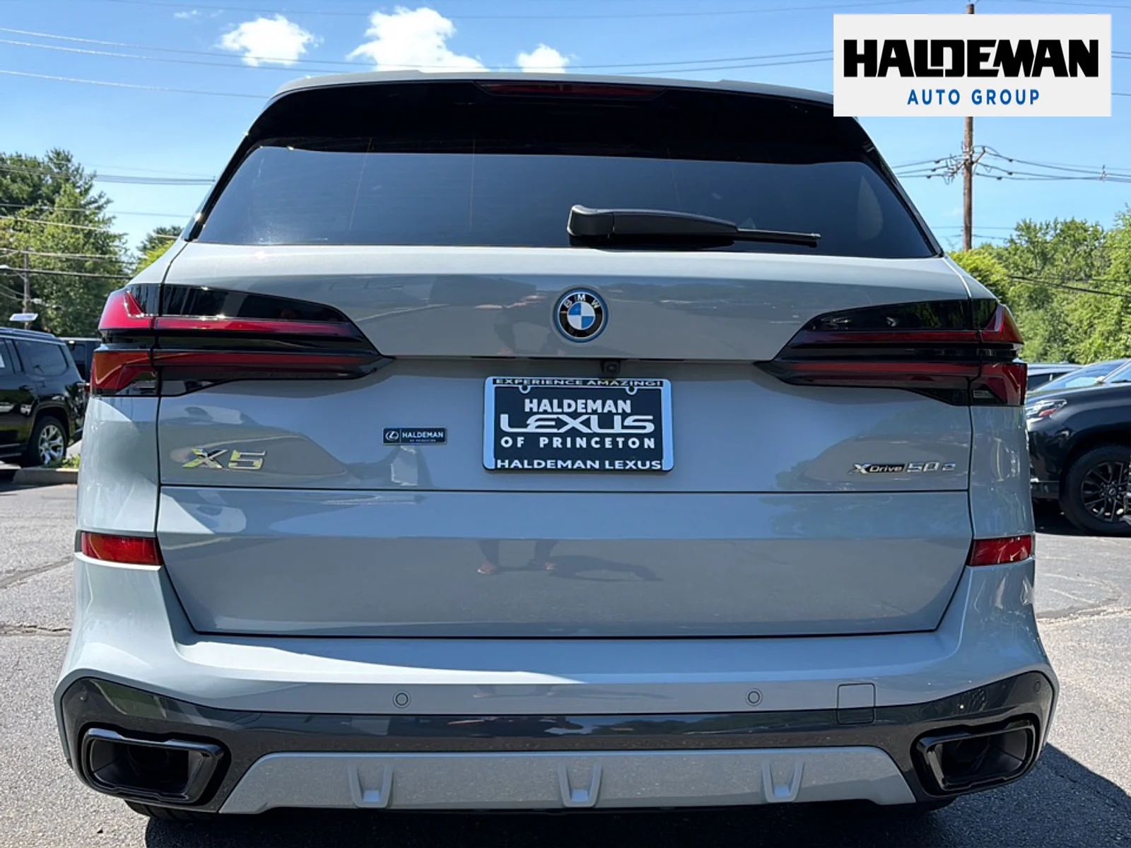Used 2025 Brooklyn Gray Metallic BMW xDrive50e image 8
