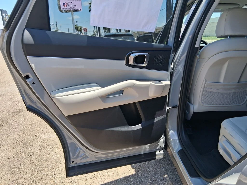 New 2026 Gray Kia S image 16