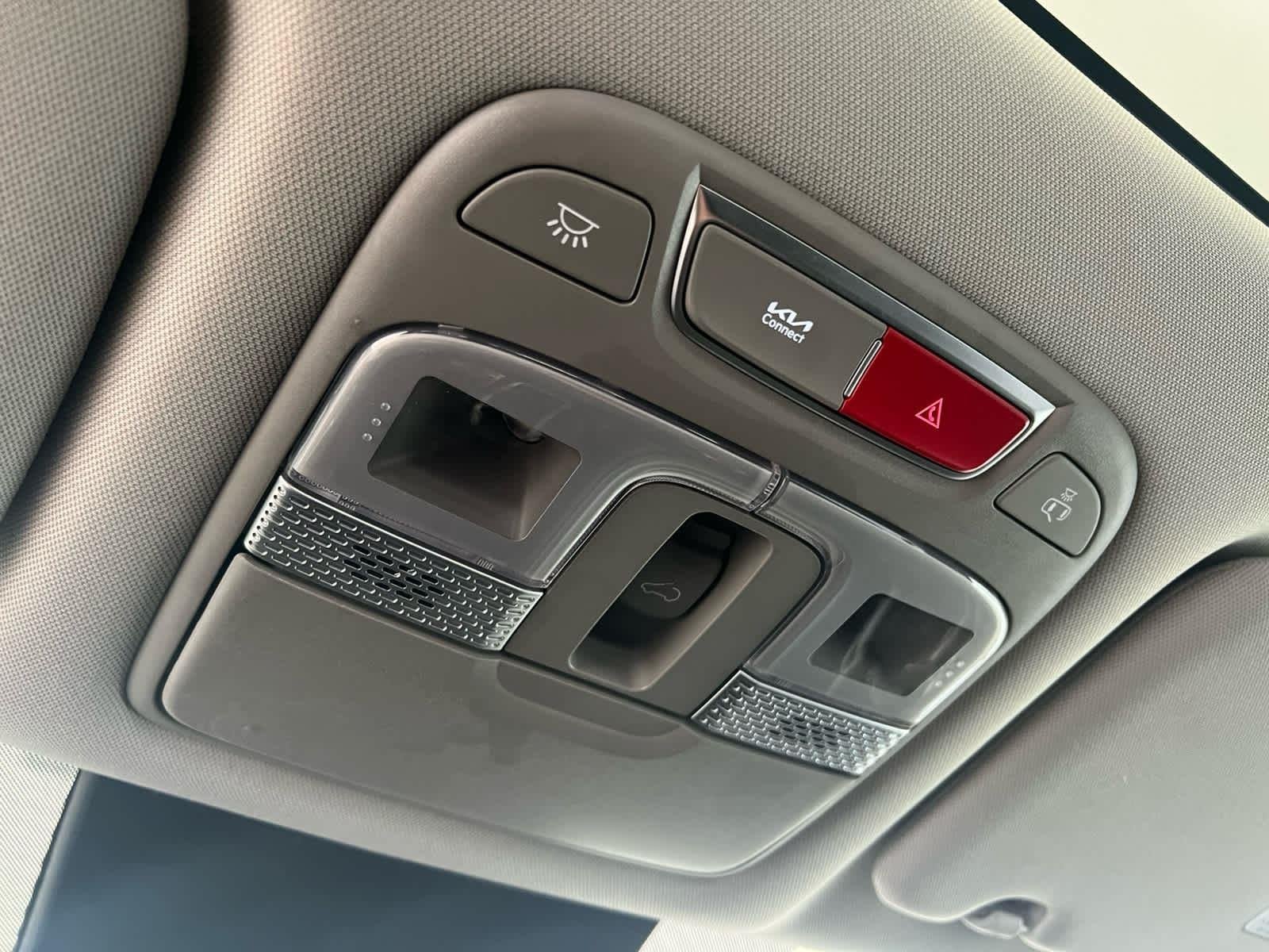 2025 Kia Telluride S - Photo 23