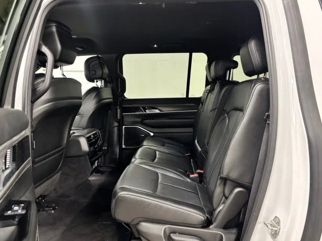 Used 2024 White Jeep Series II image 19