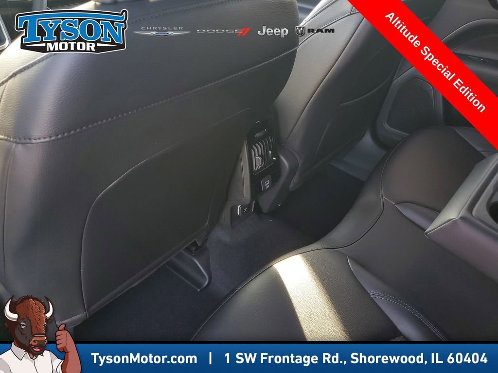 New 2026 Hydro Blue Pearlcoat Jeep Latitude image 8