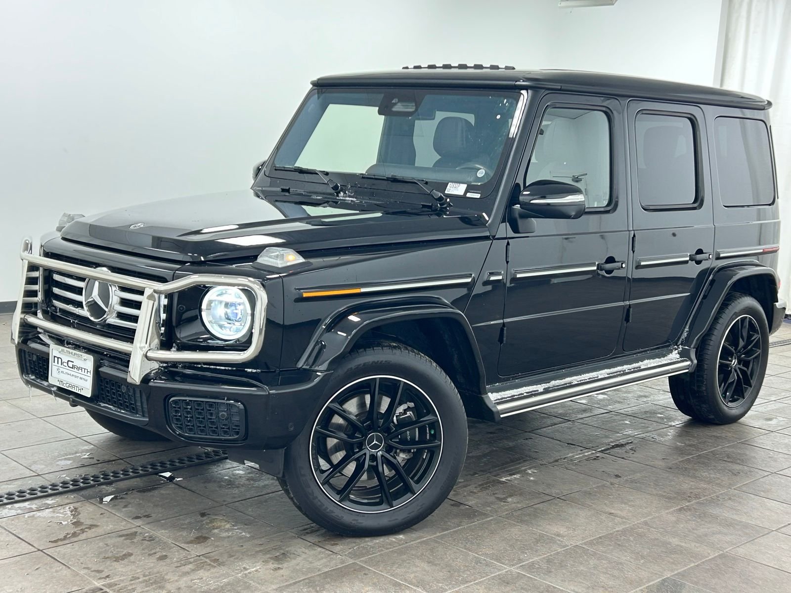Used 2025 Obsidian Black Metallic Mercedes-Benz G 550 image 1