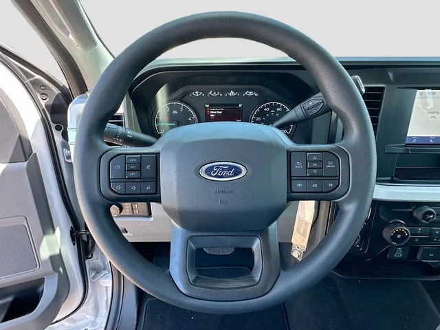 New 2026 Oxford White Ford XL image 7