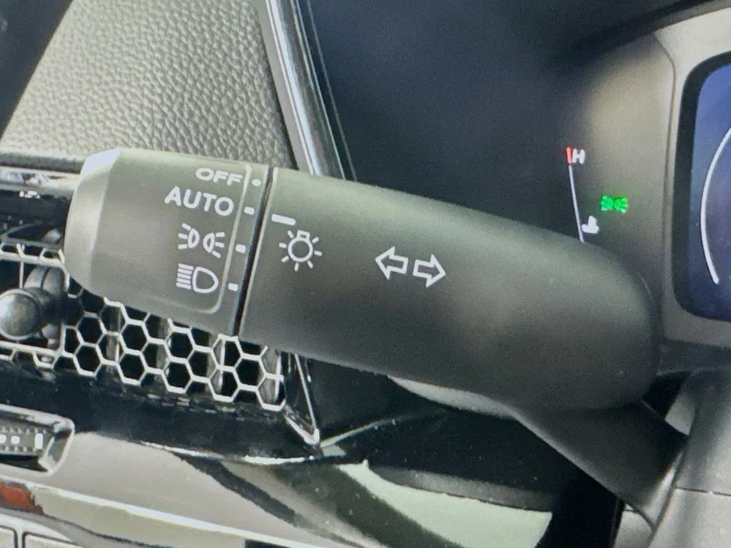 New 2026 Meteorite Gray Metallic Honda EX-L image 17