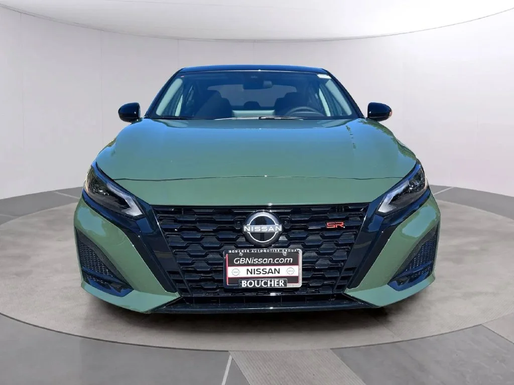 New 2026 Tactical Grn/Super Black Nissan 2.5 SR image 8