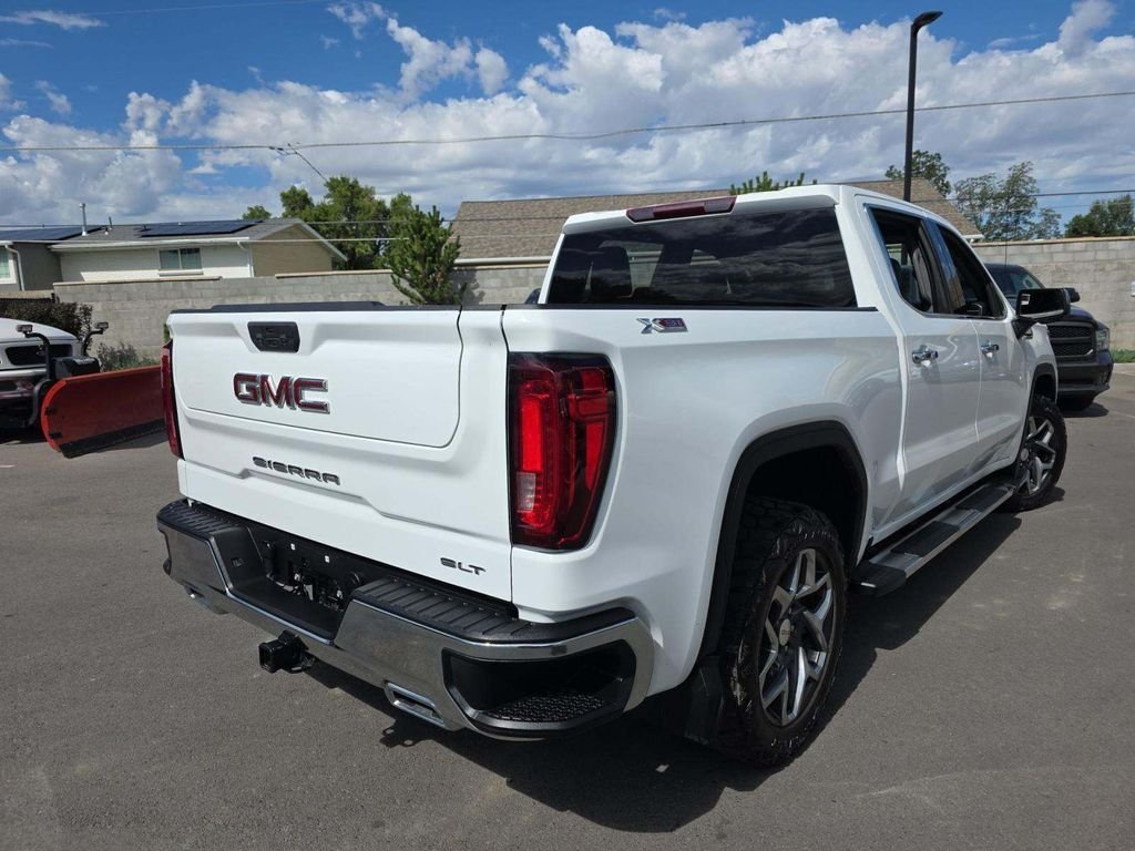 Used 2023 White GMC SLT image 3