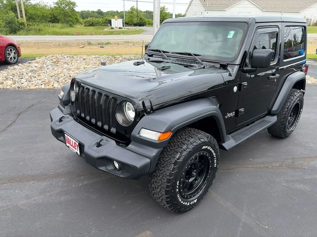 Certified Used 2018 Black Jeep Sport S image 2