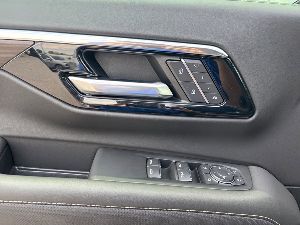 New 2026 Sterling Gray Metallic Chevrolet Premier image 33