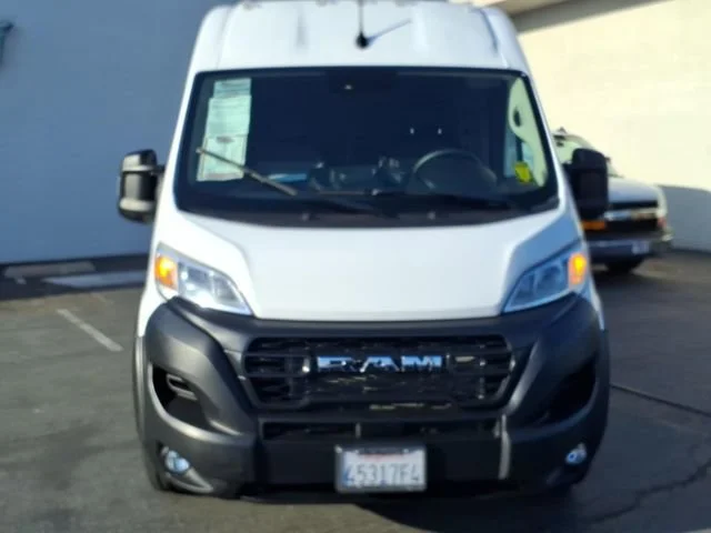Used 2026 Bright White Cl Ram Tradesman image 2